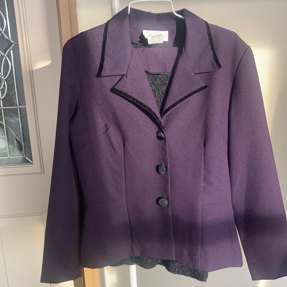 🦋 3 pc purple skirt suit with lace shell